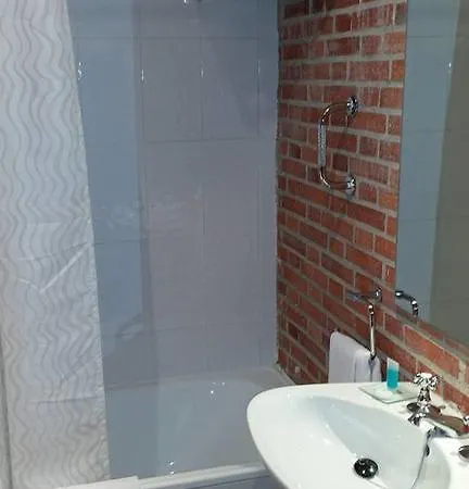 Πανσιόν Real Casa Del Cura 4*